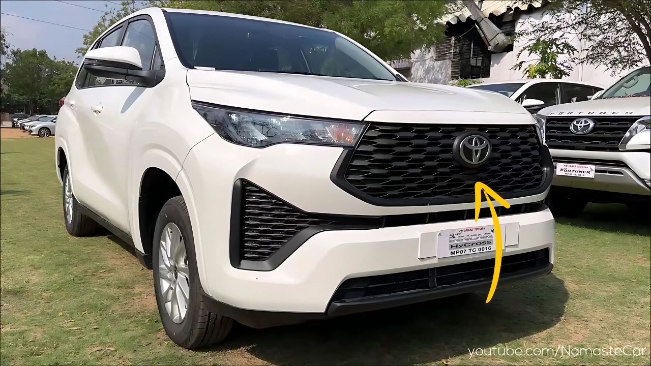 Toyota Innova Hycross